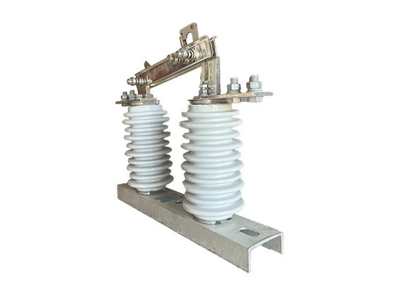 24kV υψηλής τάσης διακόπτης απομόνωσης 700Pa Για ηλεκτρικό σύστημα μονοφασικό εξωτερικό διακόπτη αποσύνδεσης ισχύος εναλλασσόμενου ρεύματος